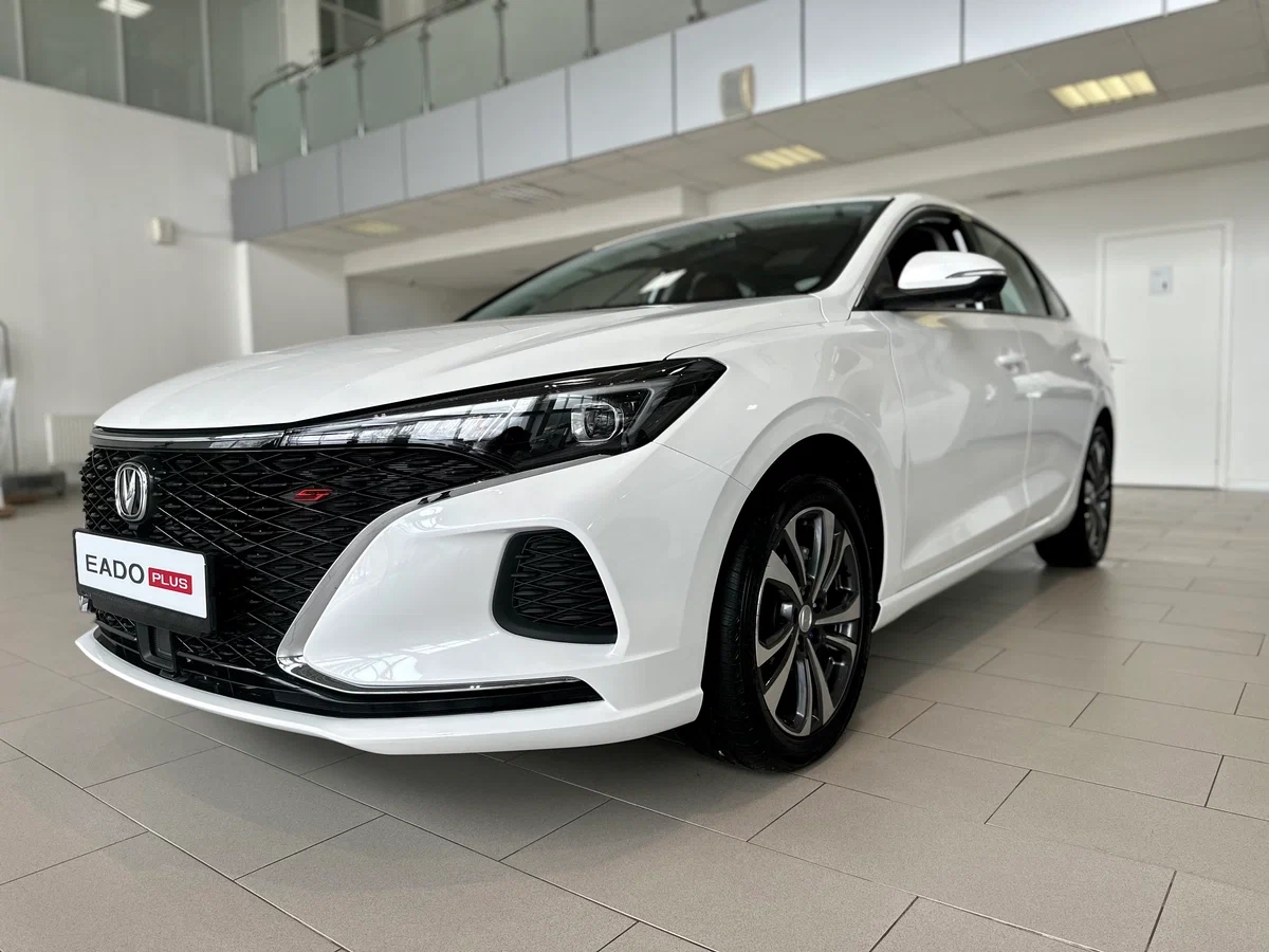 Changan EADOPlus с салона по цене от 1 464 000 рублей